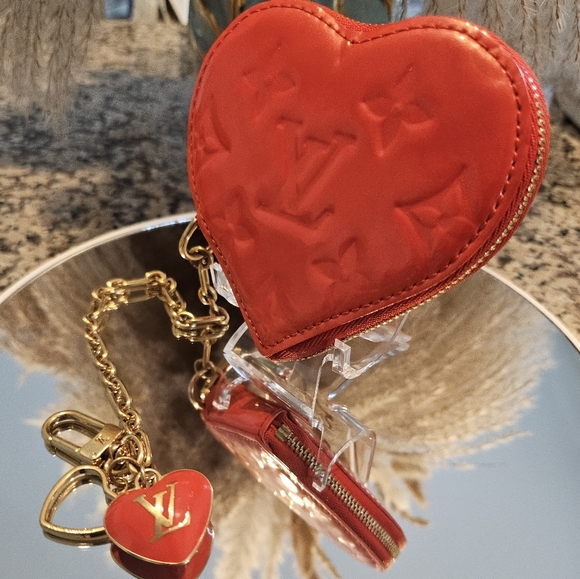 🔥 Louis Vuitton ❤️ Limited-Edition Vernis Coin Pouch - Picture 10 of 10
